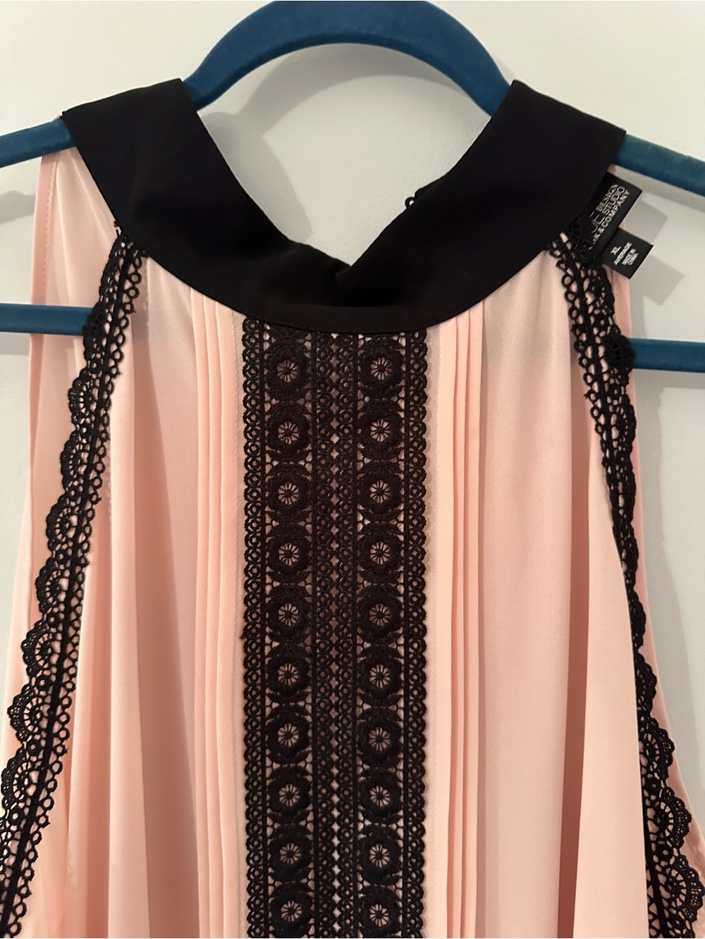 7th Avenue Design Studio NY&Co Women's Blouse XL Pink/Black V-Neck Lace Chiffon